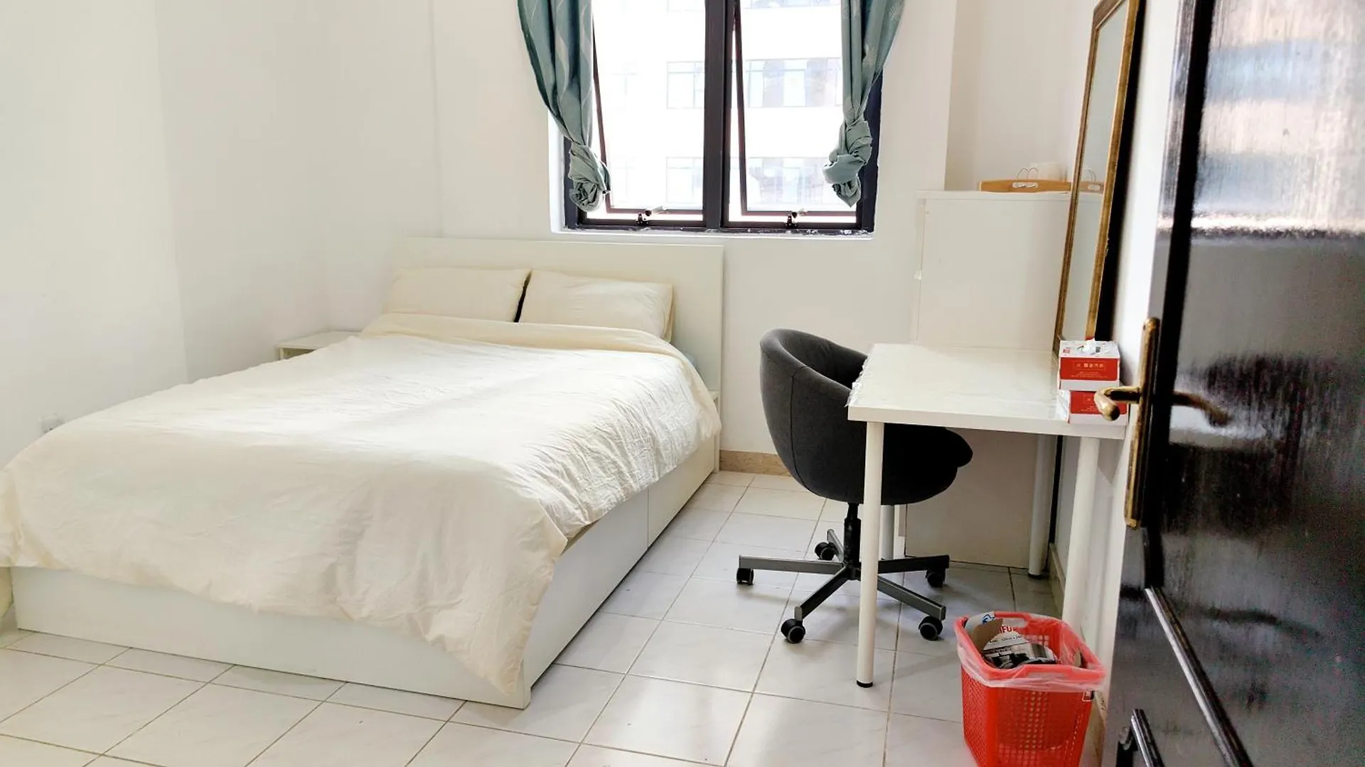 Homestay Ms. Zhang Apartment Abu Dhabi